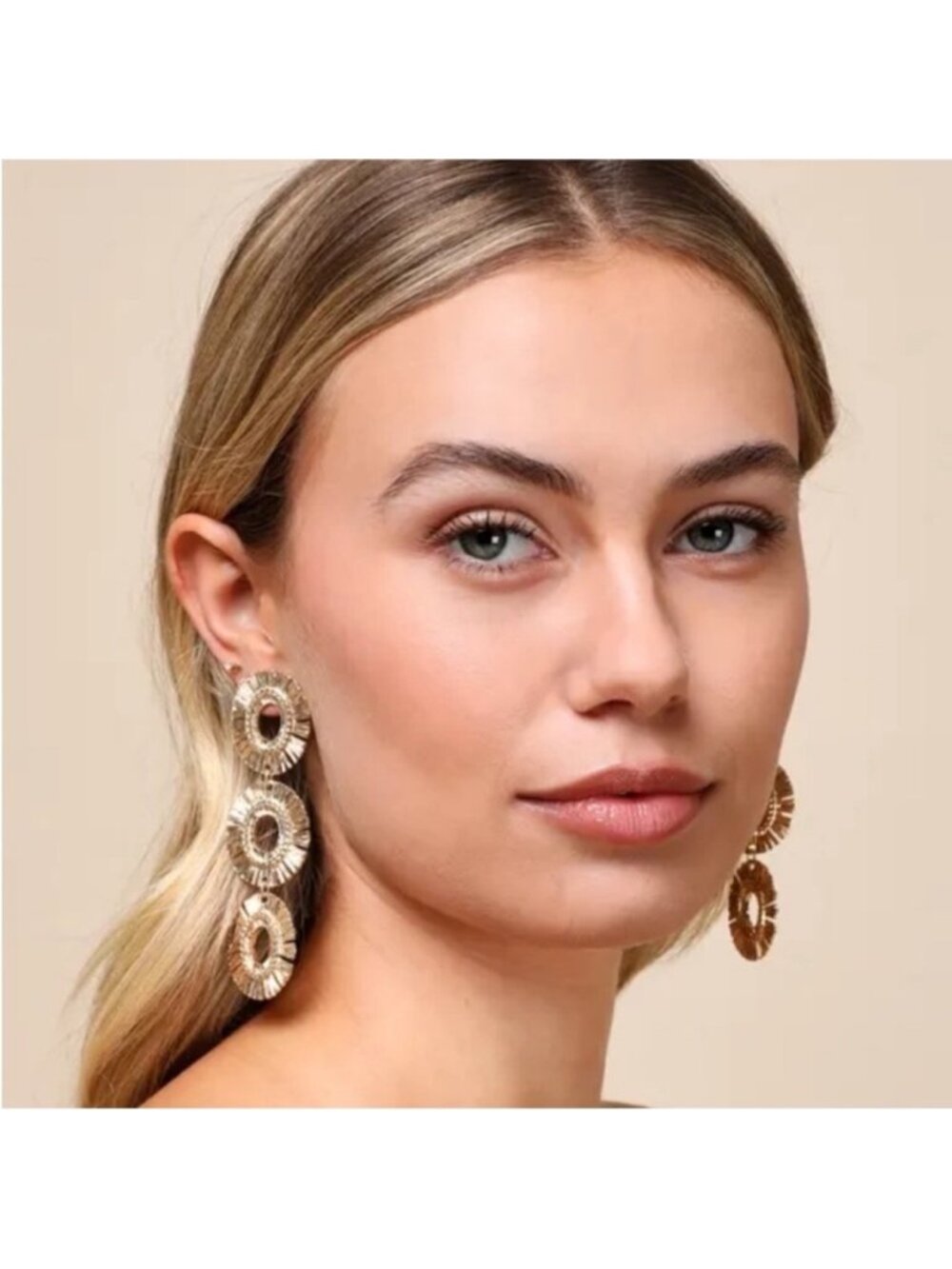 New! Lulus Gold Burst of Brilliance Earrings (3030) NWOT